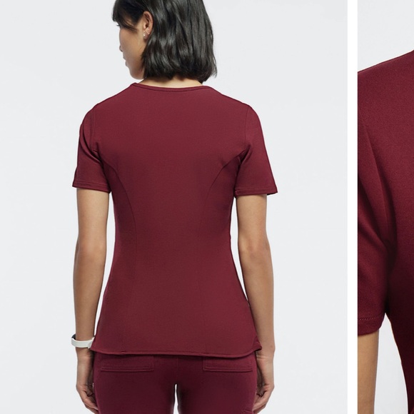 Jaanu Scrubs (Bundle with Bottoms to Save) - Picture 4 of 6